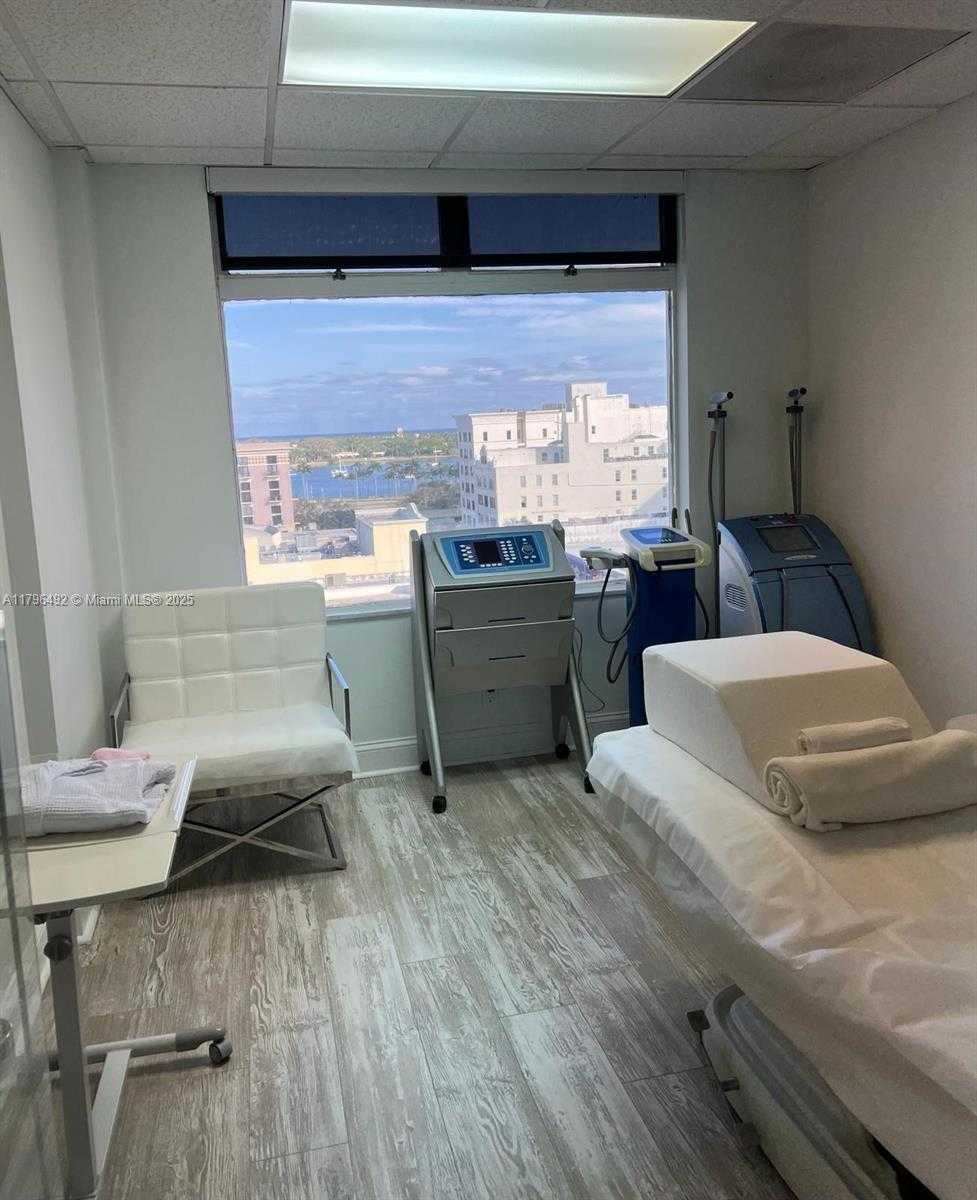 Small Image of MED SPA, West Palm Beach Number 11