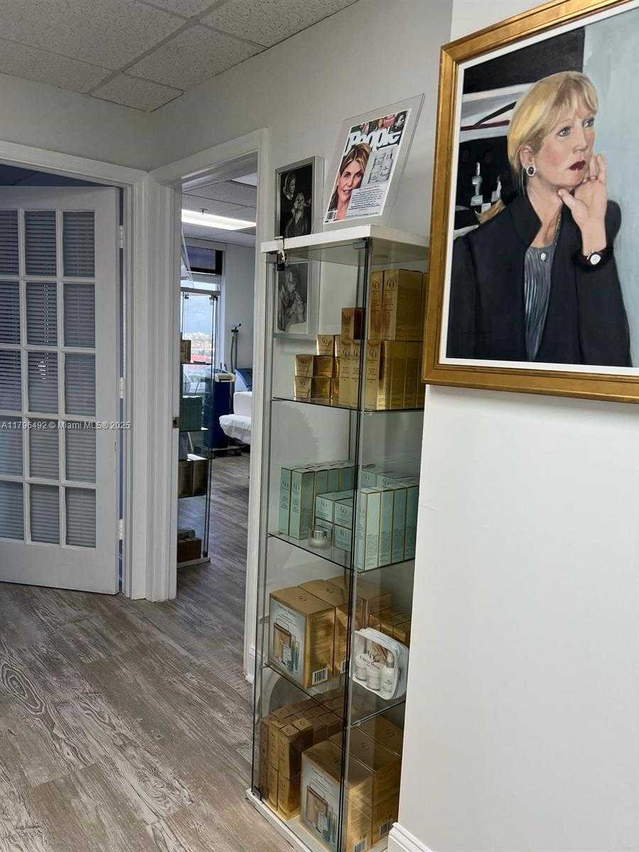Small Image of MED SPA, West Palm Beach Number 5