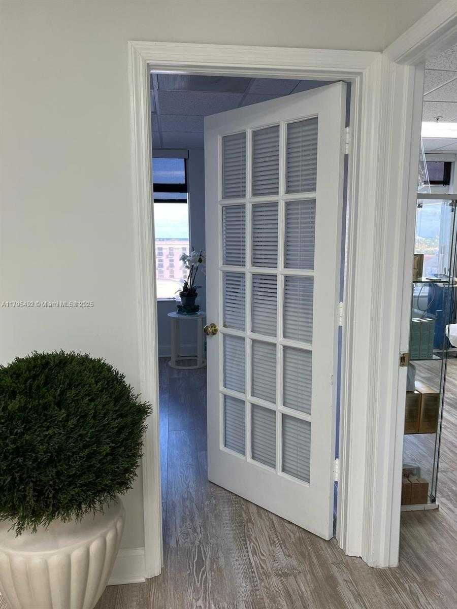 Small Image of MED SPA, West Palm Beach Number 7