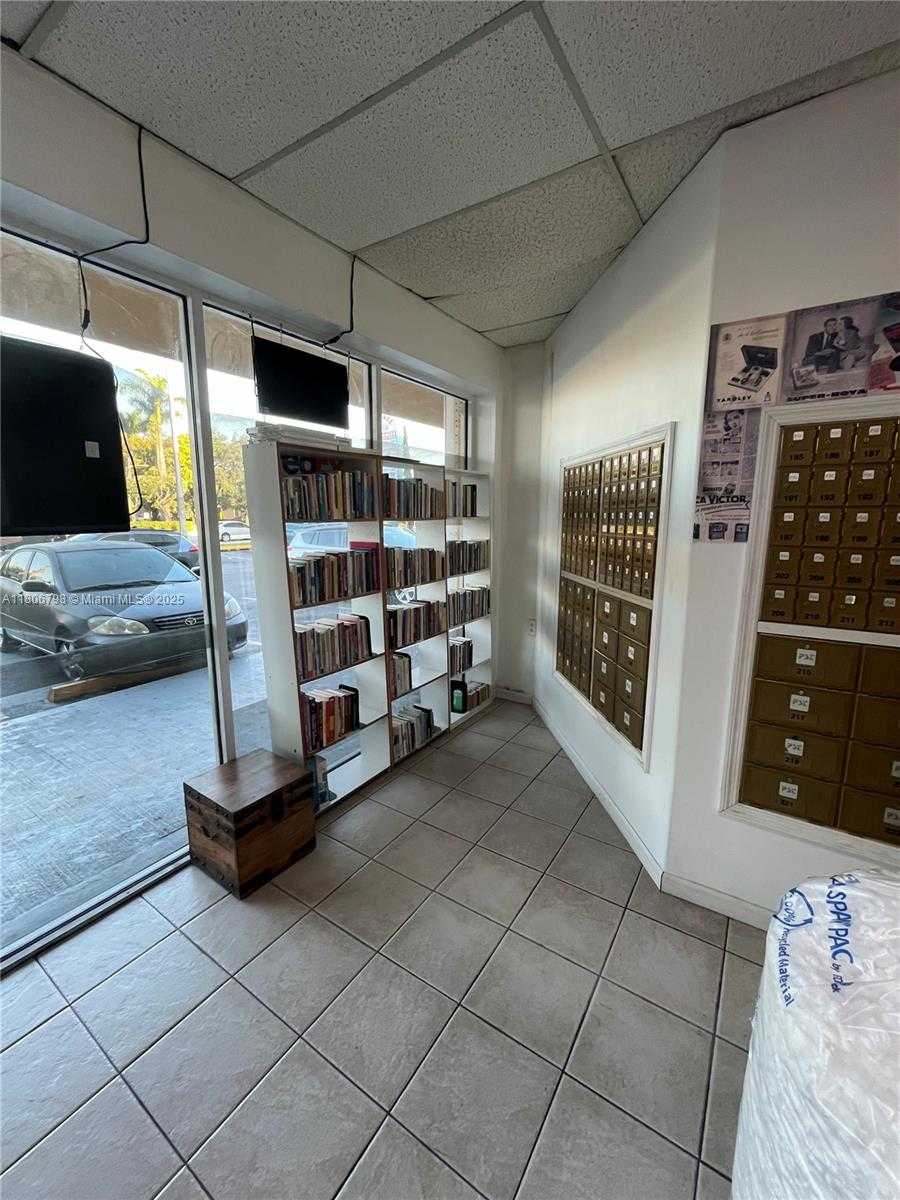 Small Image of WEST 16TH AVE, Hialeah Number 3