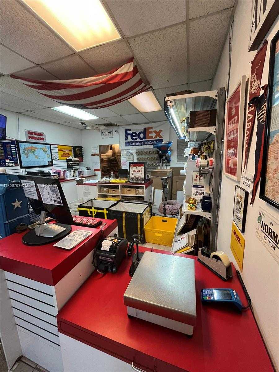 Small Image of WEST 16TH AVE, Hialeah Number 4