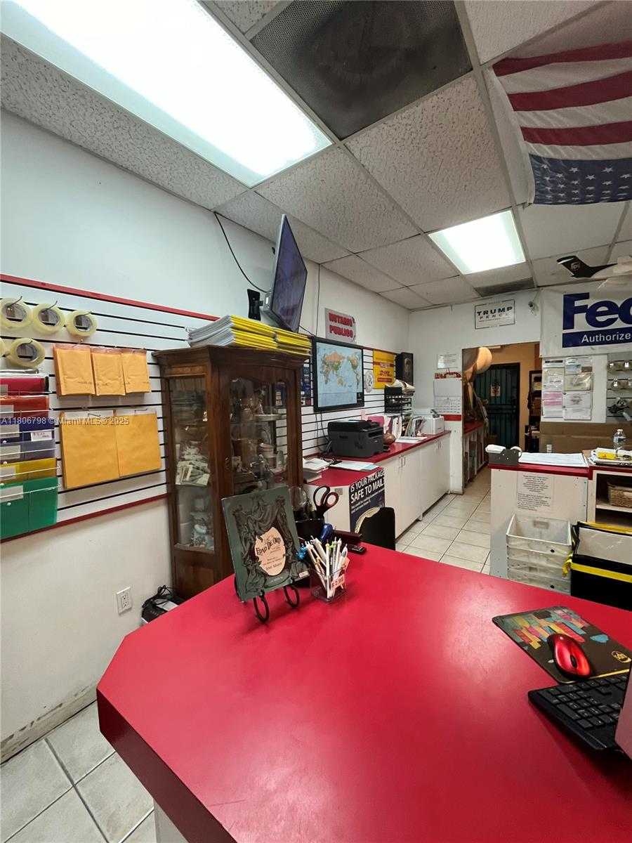Small Image of WEST 16TH AVE, Hialeah Number 5