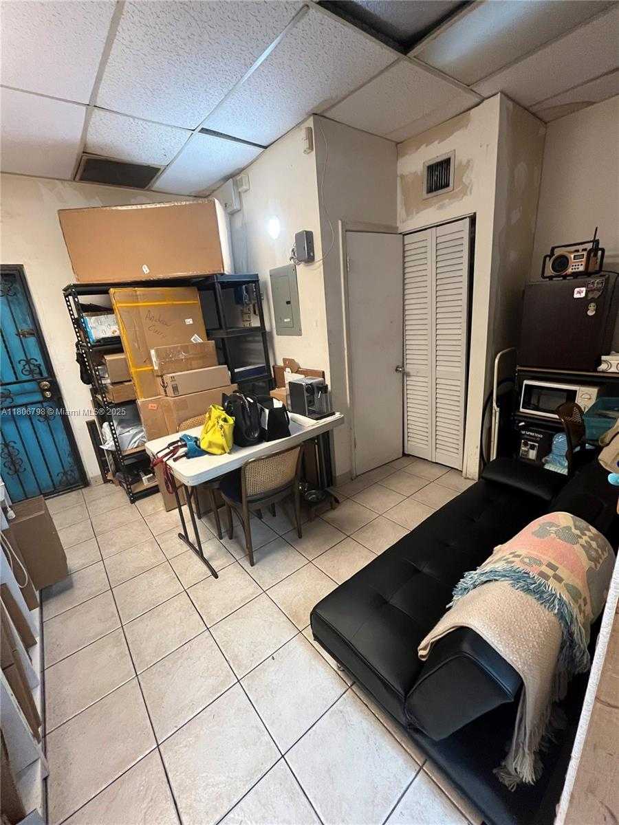 Small Image of WEST 16TH AVE, Hialeah Number 9