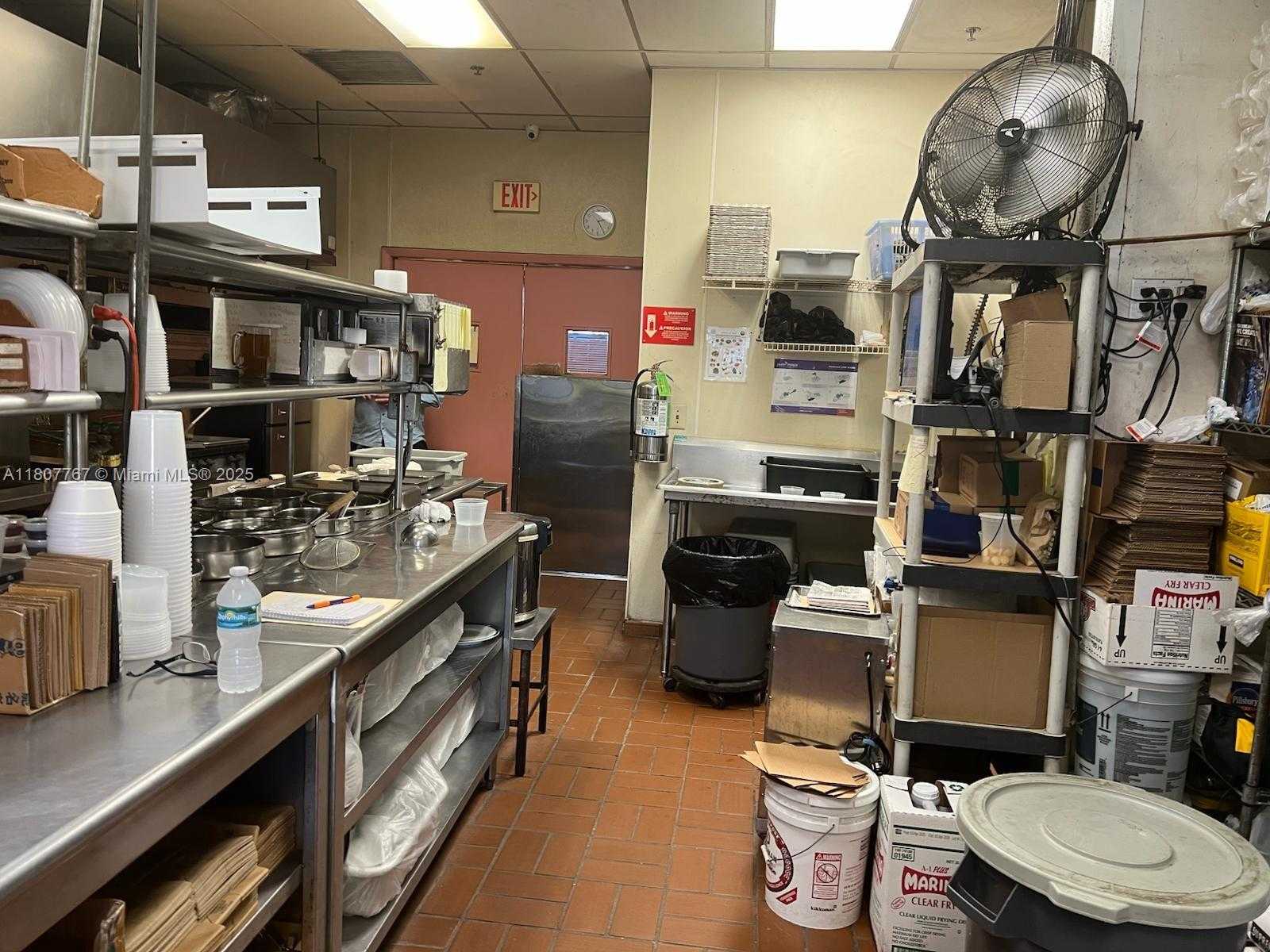 Small Image of 15718 SOUTH WEST 72 ST, Miami Number 12