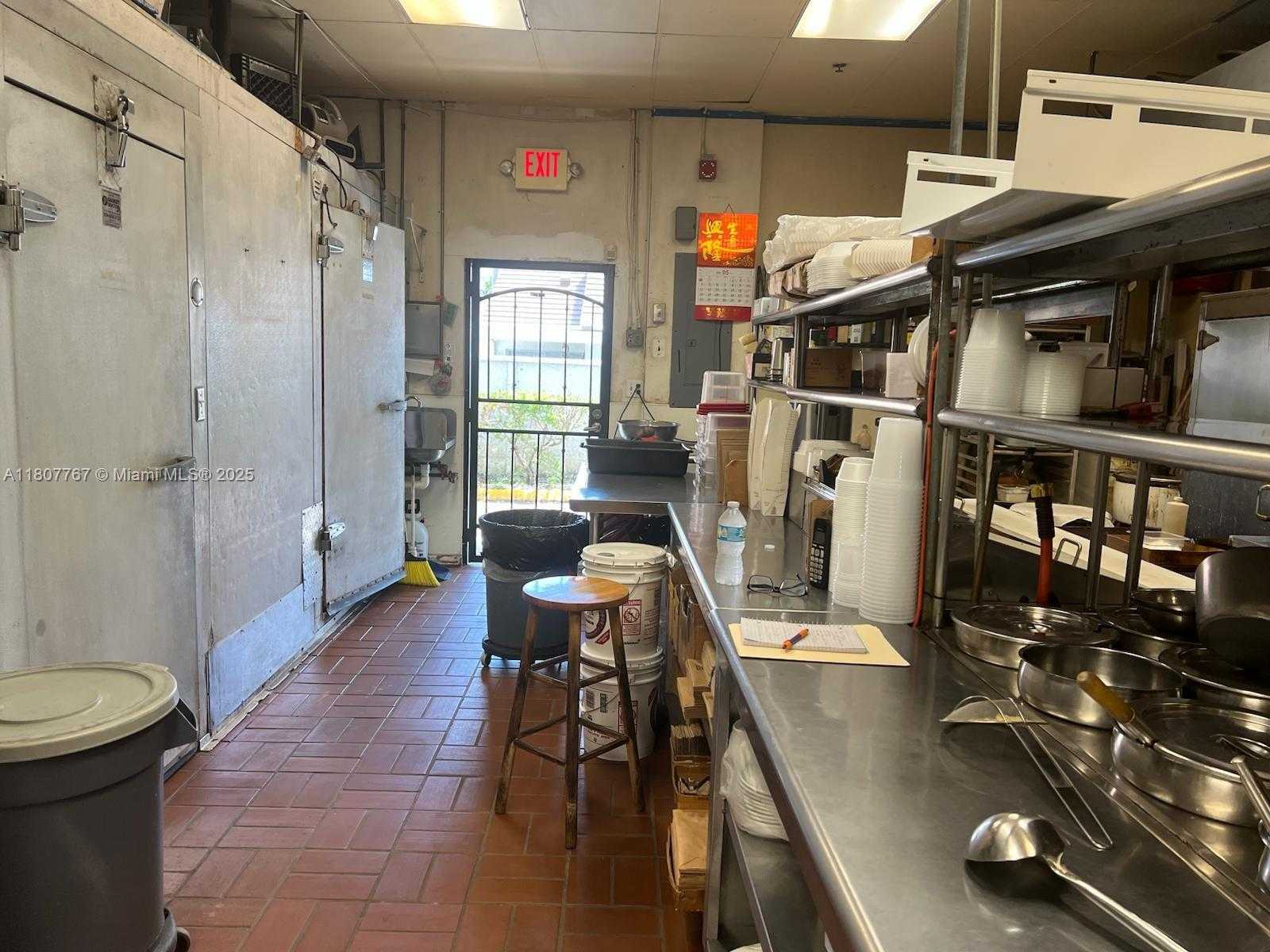 Small Image of 15718 SOUTH WEST 72 ST, Miami Number 3