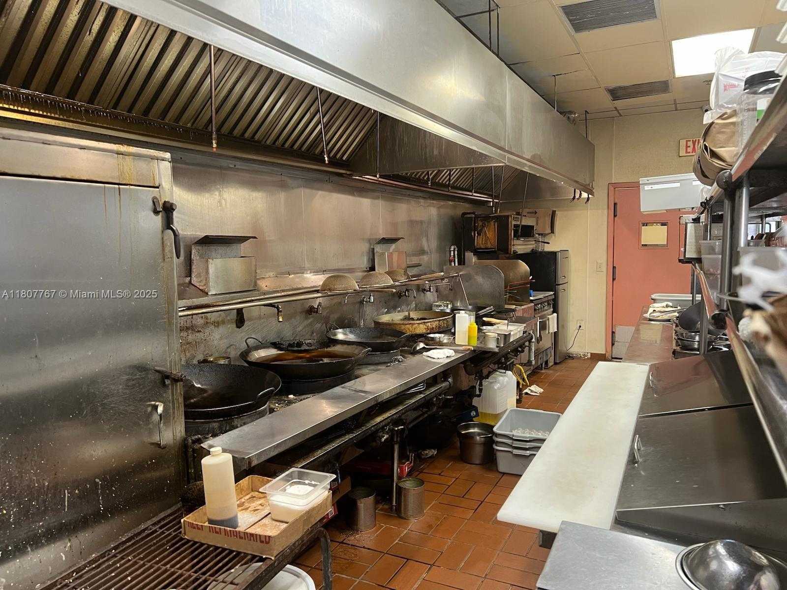 Small Image of 15718 SOUTH WEST 72 ST, Miami Number 8