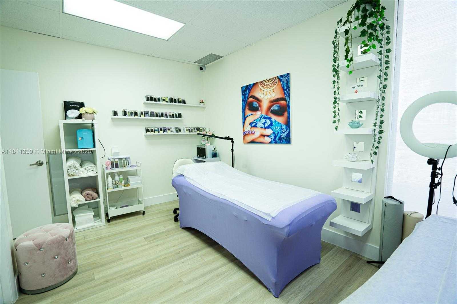 Small Image of Hallandale Beach Number 9
