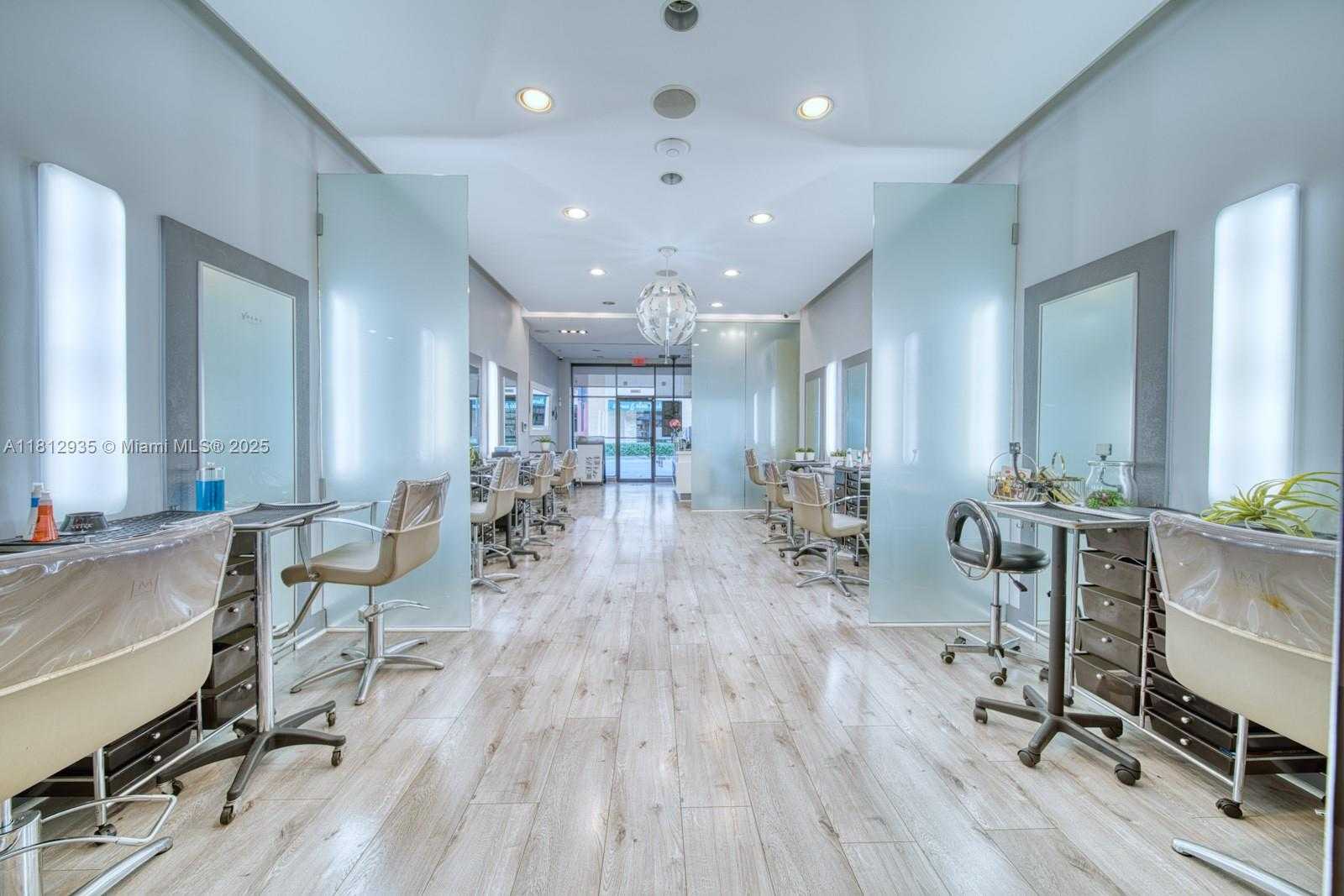Small Image of BEAUTY SALON ON SUNSET DR & 57TH AVE, Coral Gables Number 2