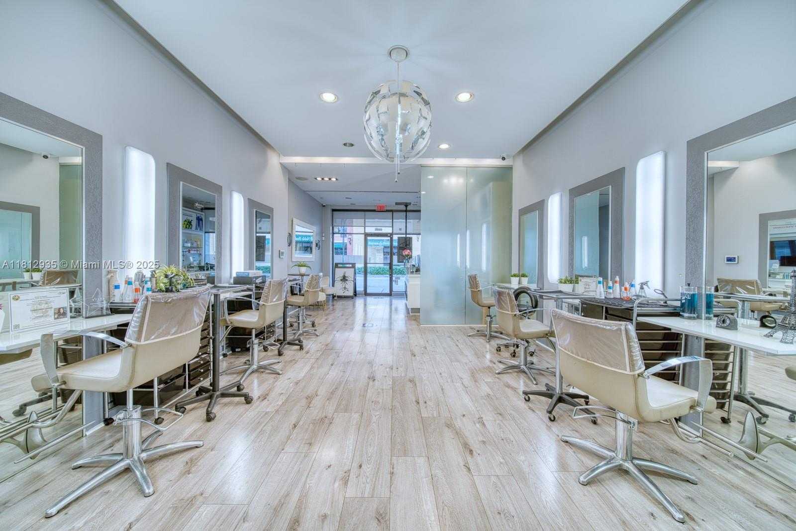 Small Image of BEAUTY SALON ON SUNSET DR & 57TH AVE, Coral Gables Number 4