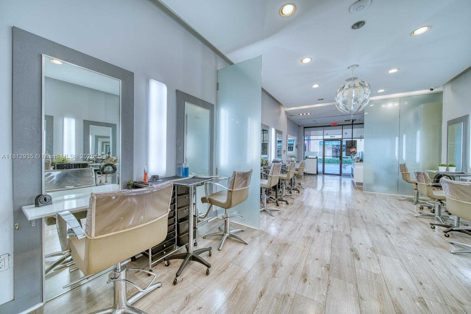 Small Image of BEAUTY SALON ON SUNSET DR & 57TH AVE, Coral Gables Number 5