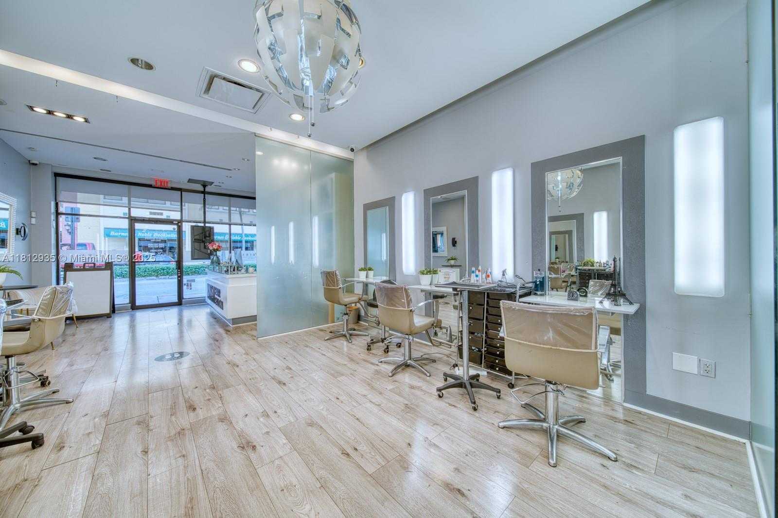 Small Image of BEAUTY SALON ON SUNSET DR & 57TH AVE, Coral Gables Number 7