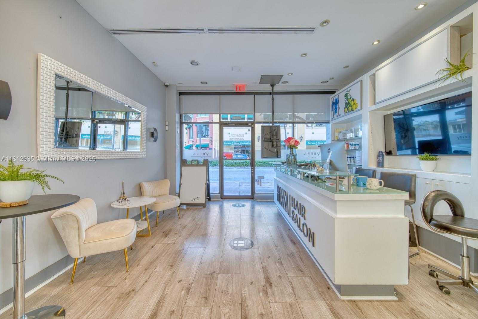 Small Image of BEAUTY SALON ON SUNSET DR & 57TH AVE, Coral Gables Number 8