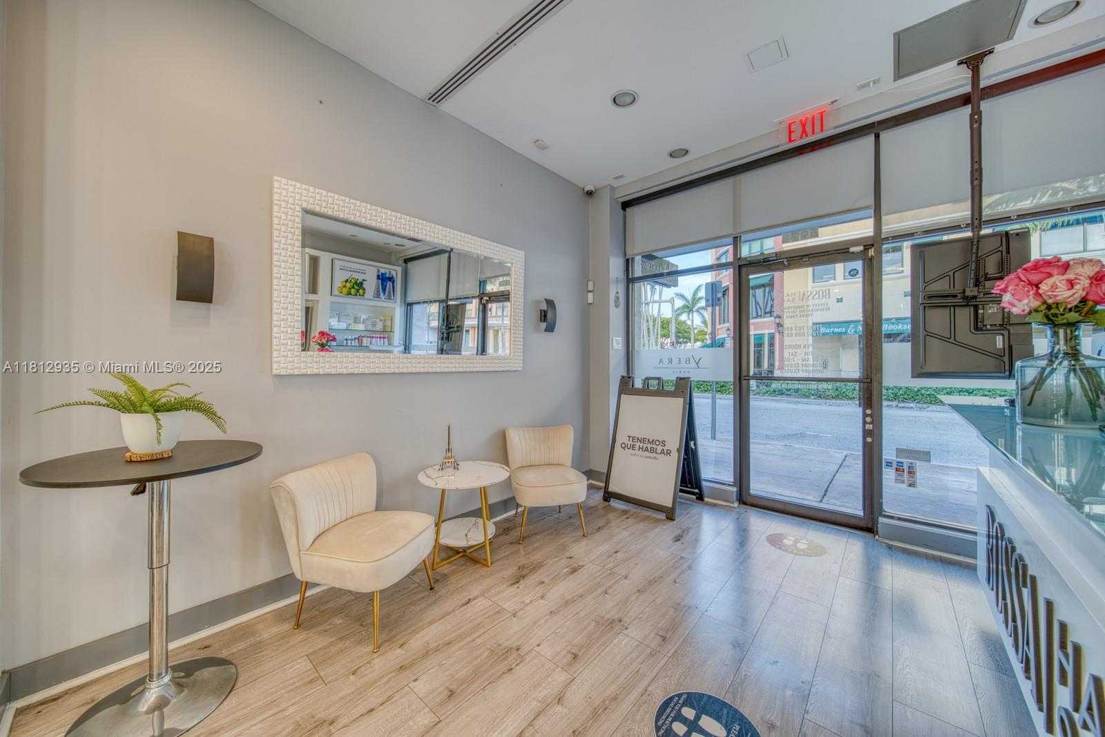 Small Image of BEAUTY SALON ON SUNSET DR & 57TH AVE, Coral Gables Number 9