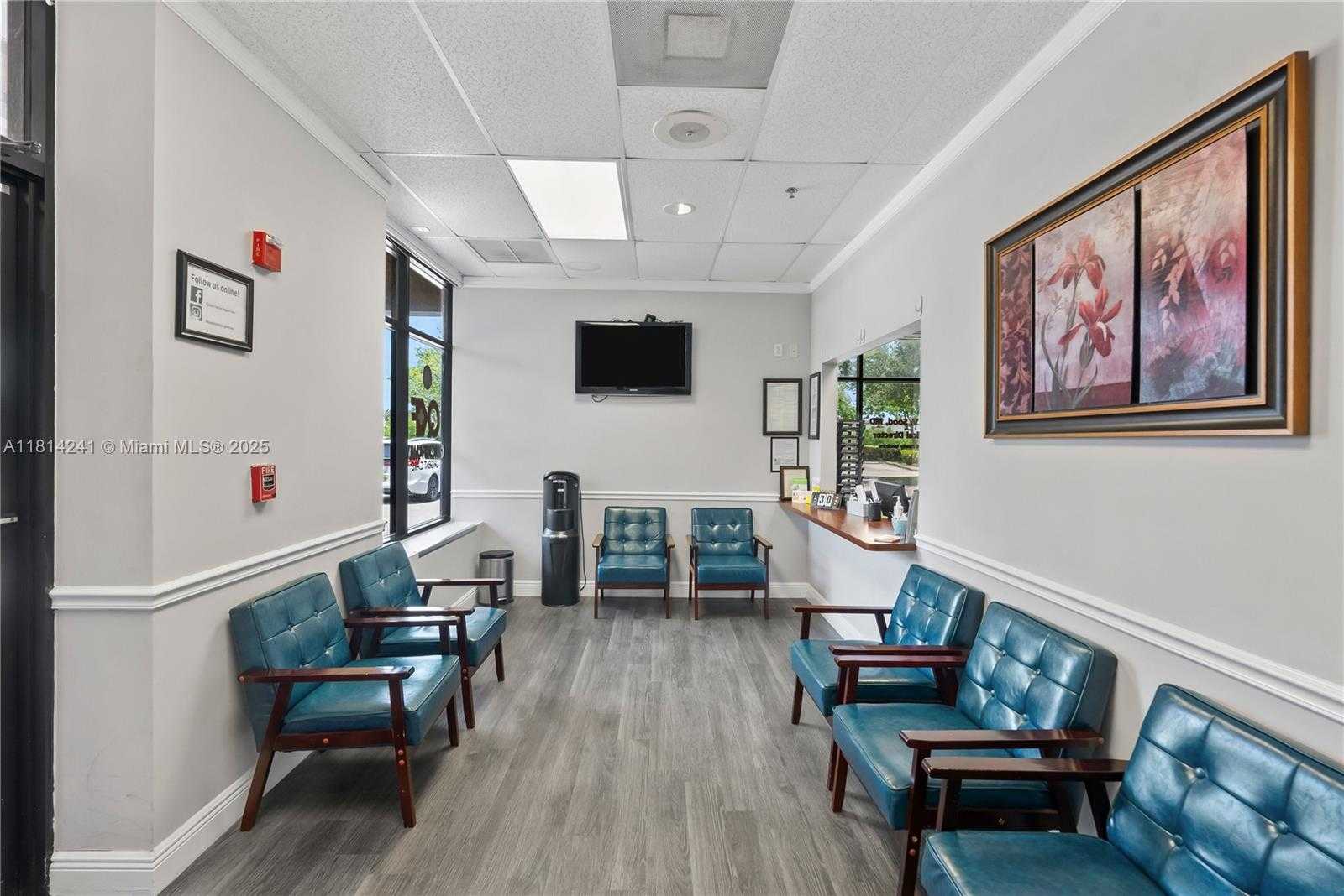Small Image of 4301 SOUTH FLAMINGO RD, Davie Number 5