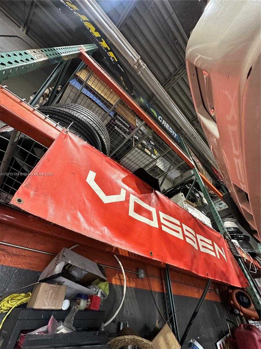 Imagen de Pequeño Objeto