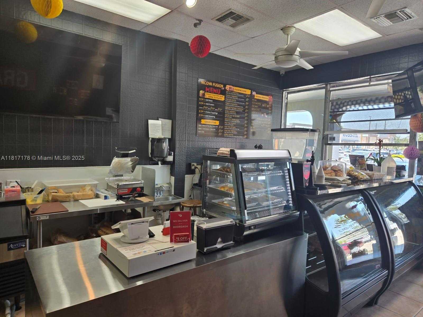Small Image of 1426 WEST 49 ST, Hialeah Number 5