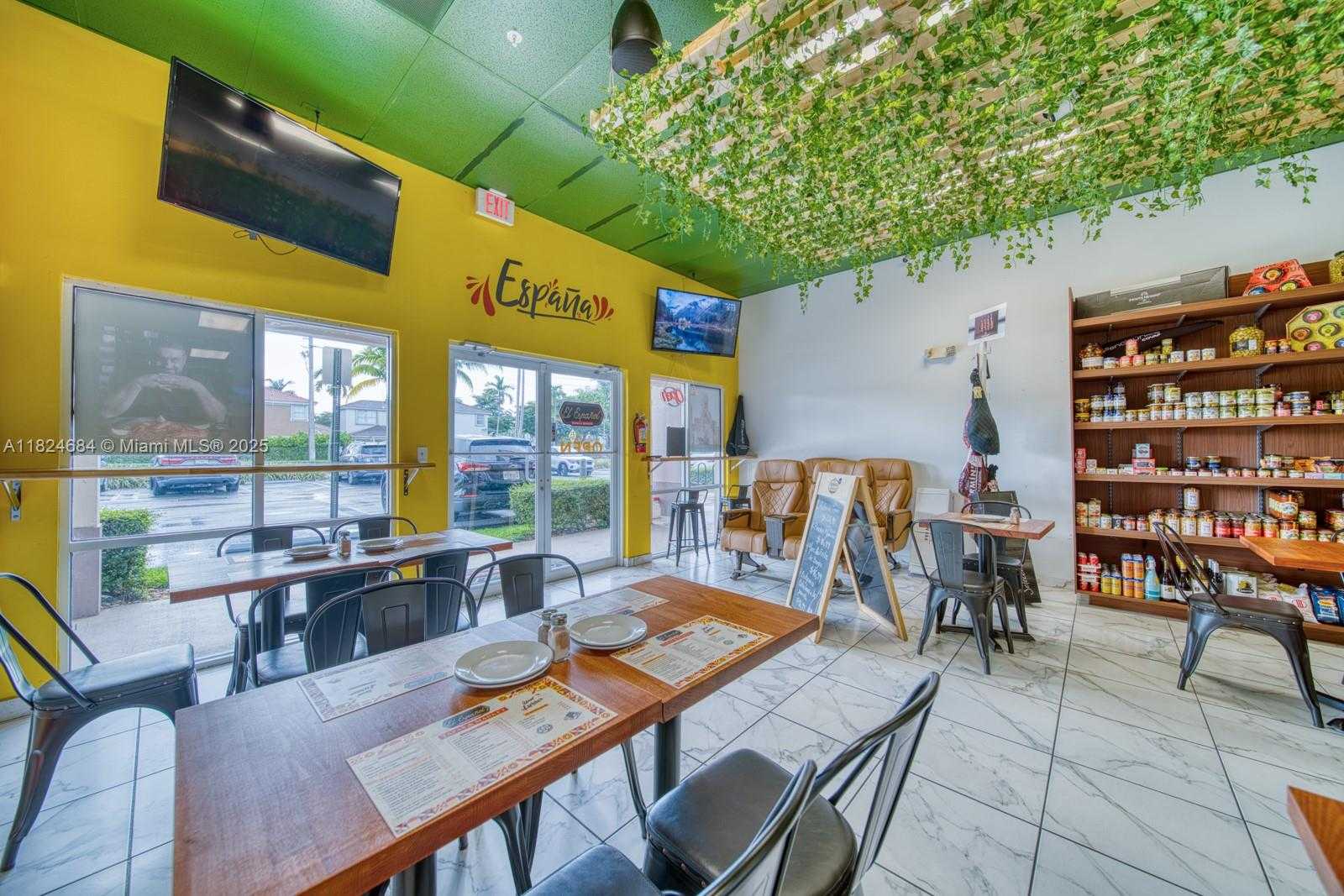 Small Image of FOR SALE IN KENDALL, Miami Number 12