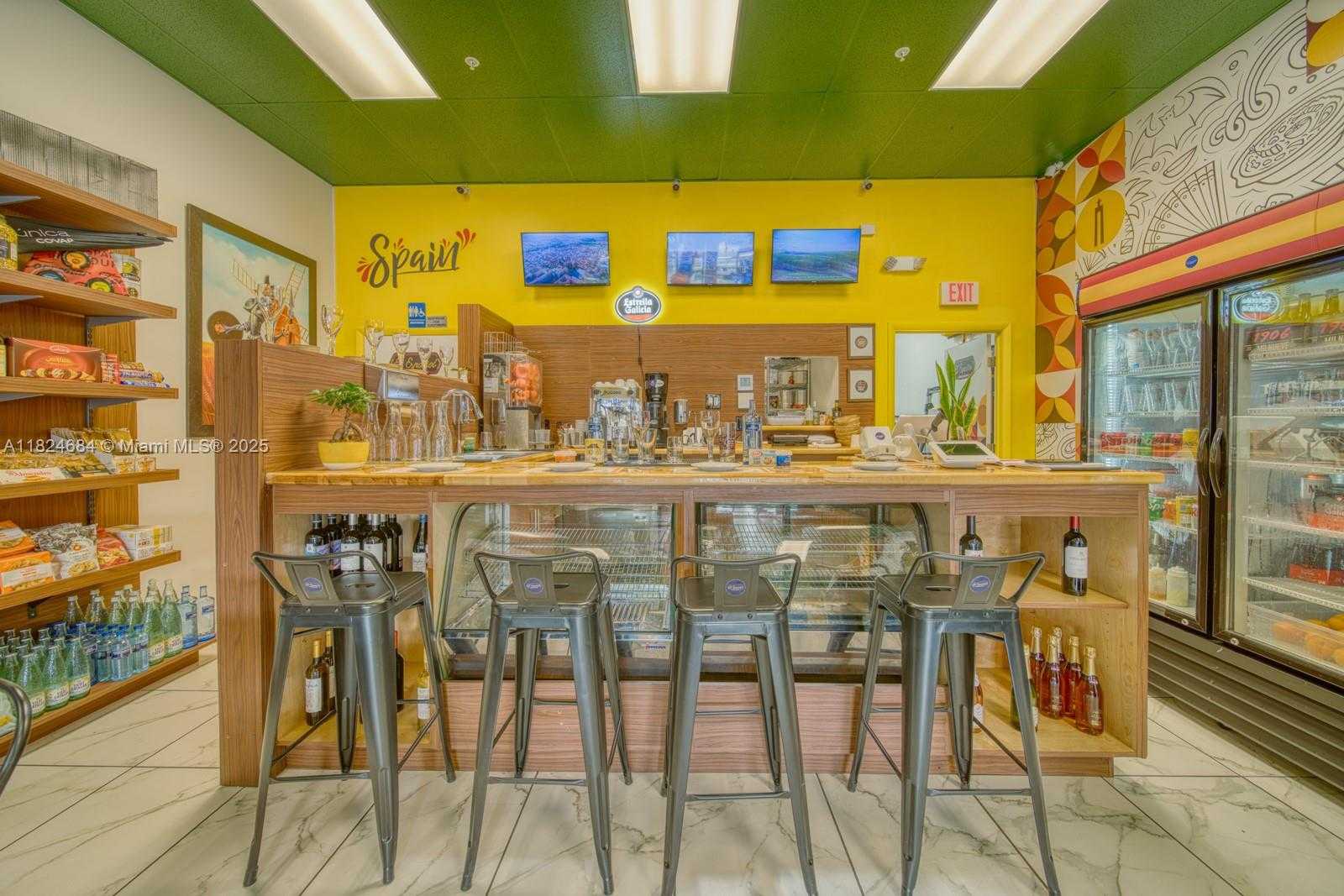 Small Image of FOR SALE IN KENDALL, Miami Number 5