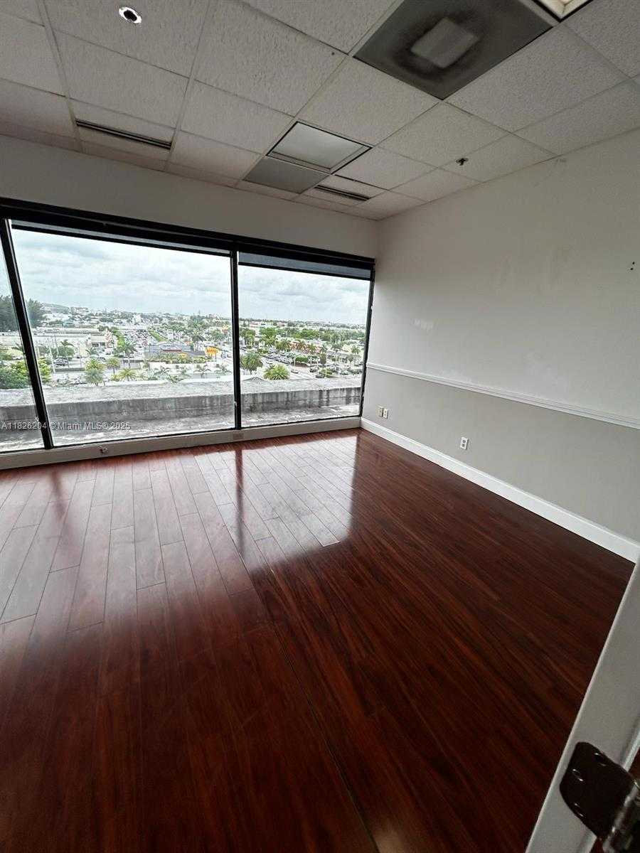 Small Image of 900 WEST 49TH ST SUITE 504, Hialeah Number 2