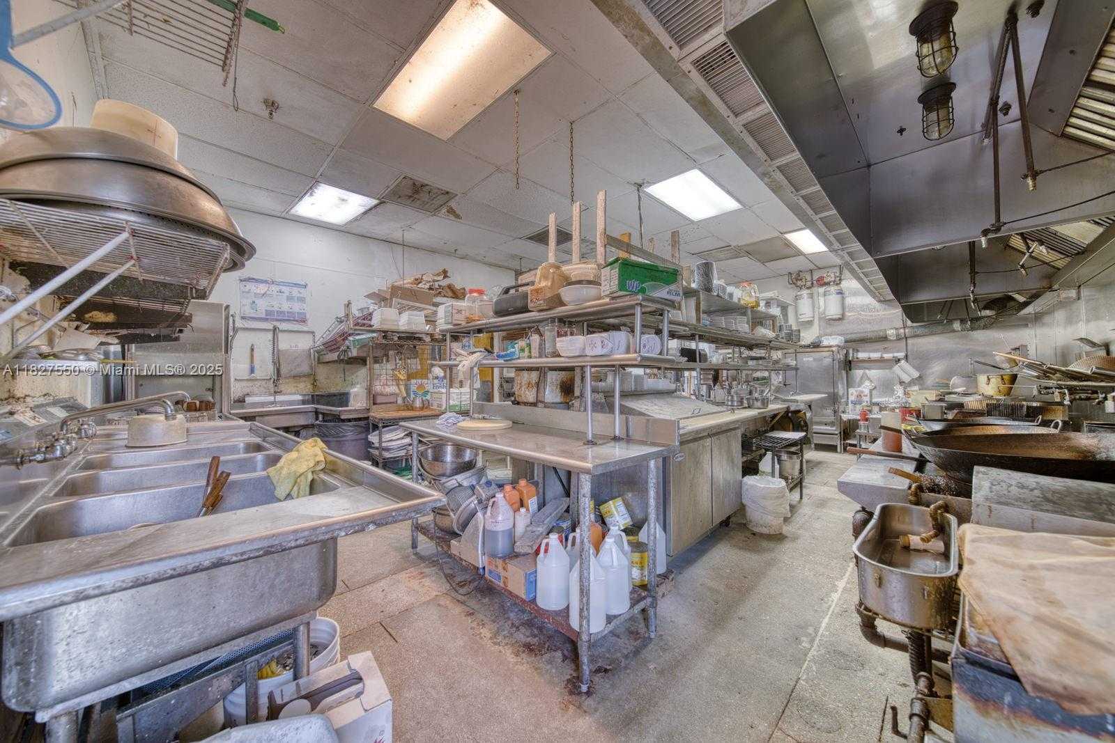 Small Image of RESTAURANT FOR SALE IN SUNRISE, Sunrise Number 18