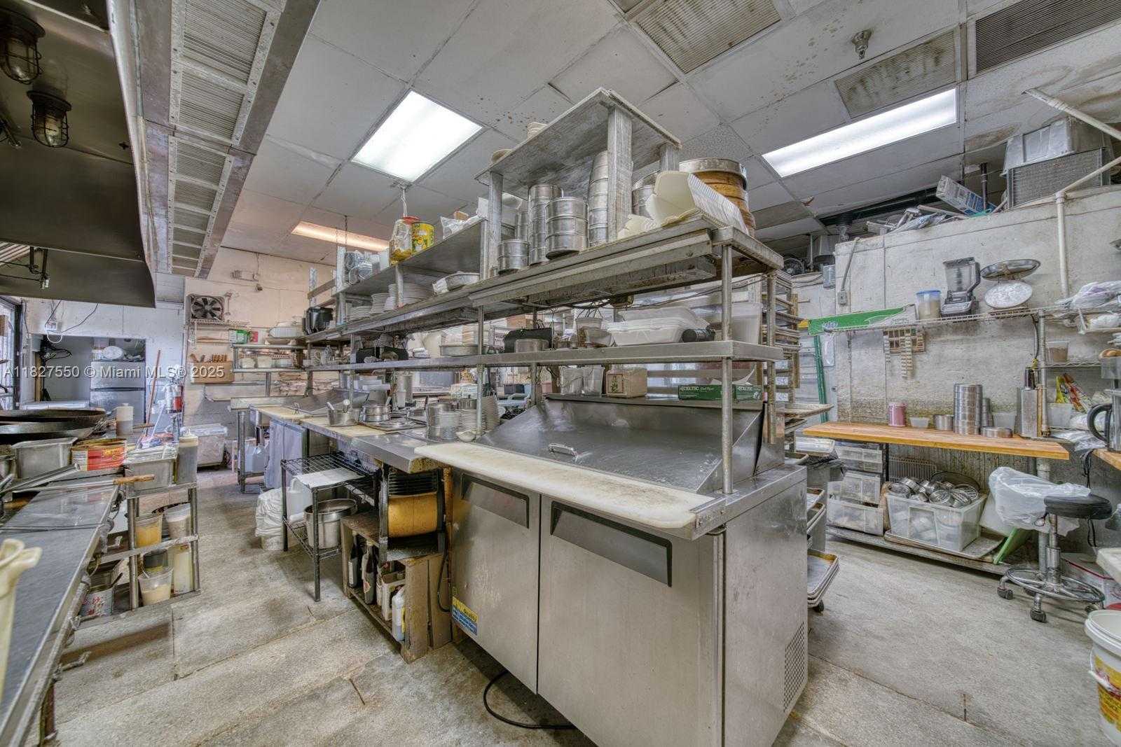 Small Image of RESTAURANT FOR SALE IN SUNRISE, Sunrise Number 20