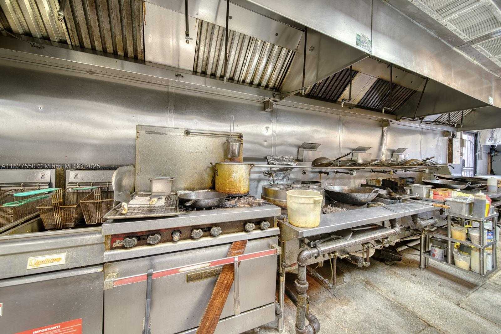 Small Image of RESTAURANT FOR SALE IN SUNRISE, Sunrise Number 21