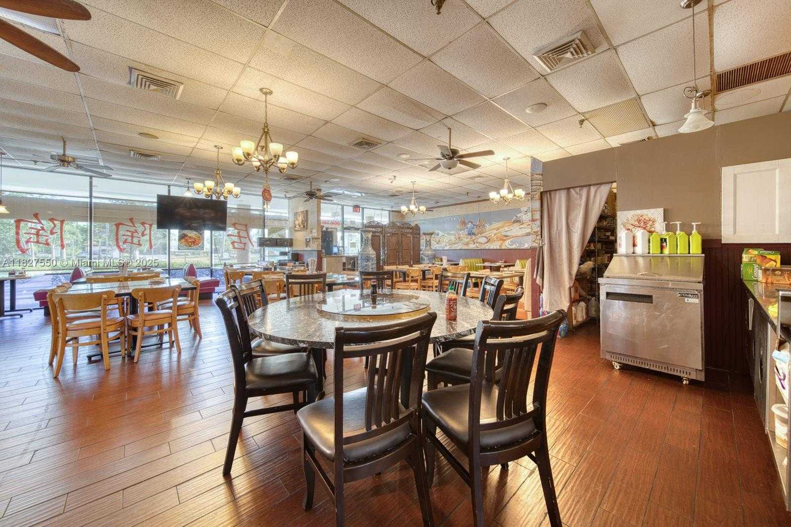 Small Image of RESTAURANT FOR SALE IN SUNRISE, Sunrise Number 4