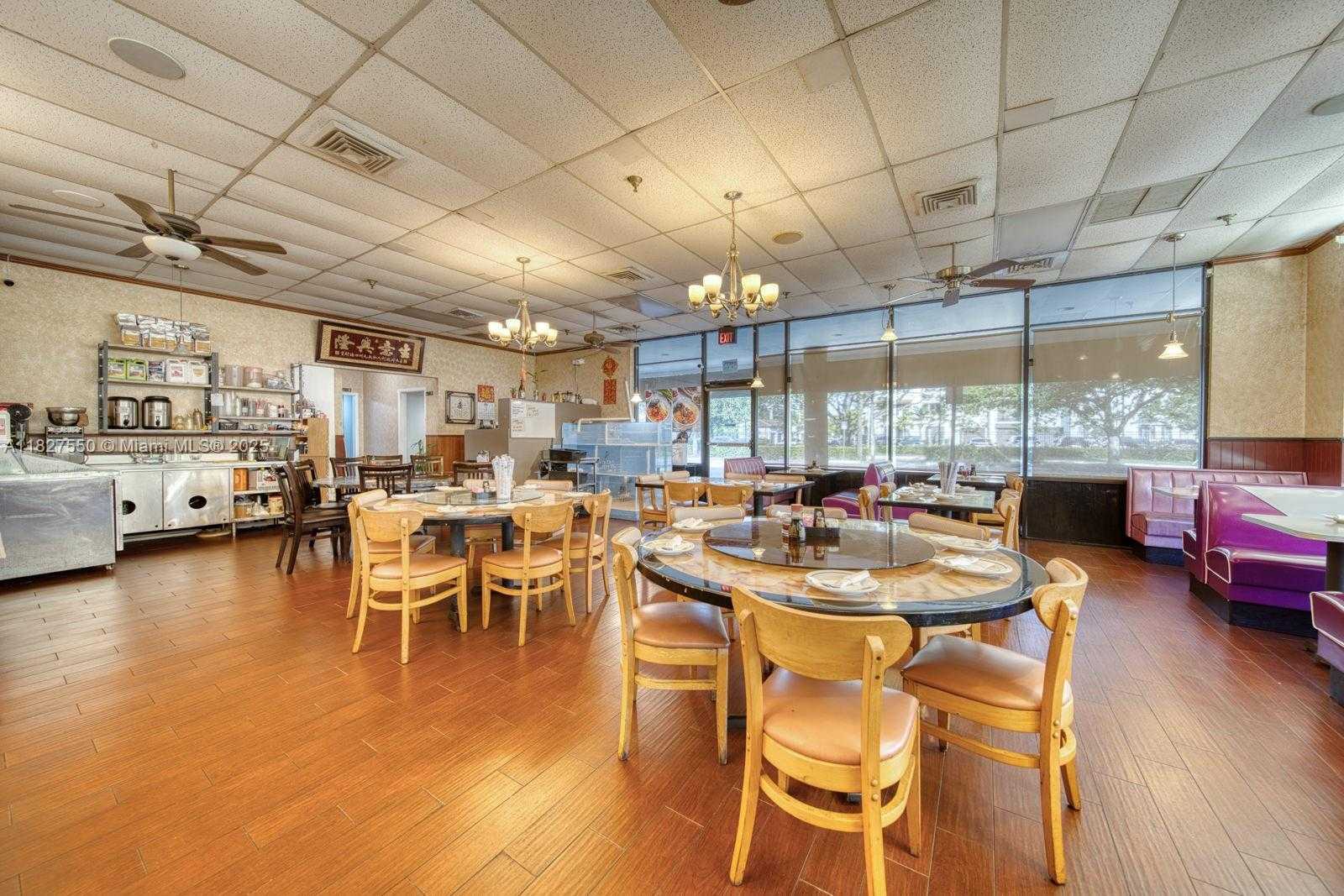 Small Image of RESTAURANT FOR SALE IN SUNRISE, Sunrise Number 6