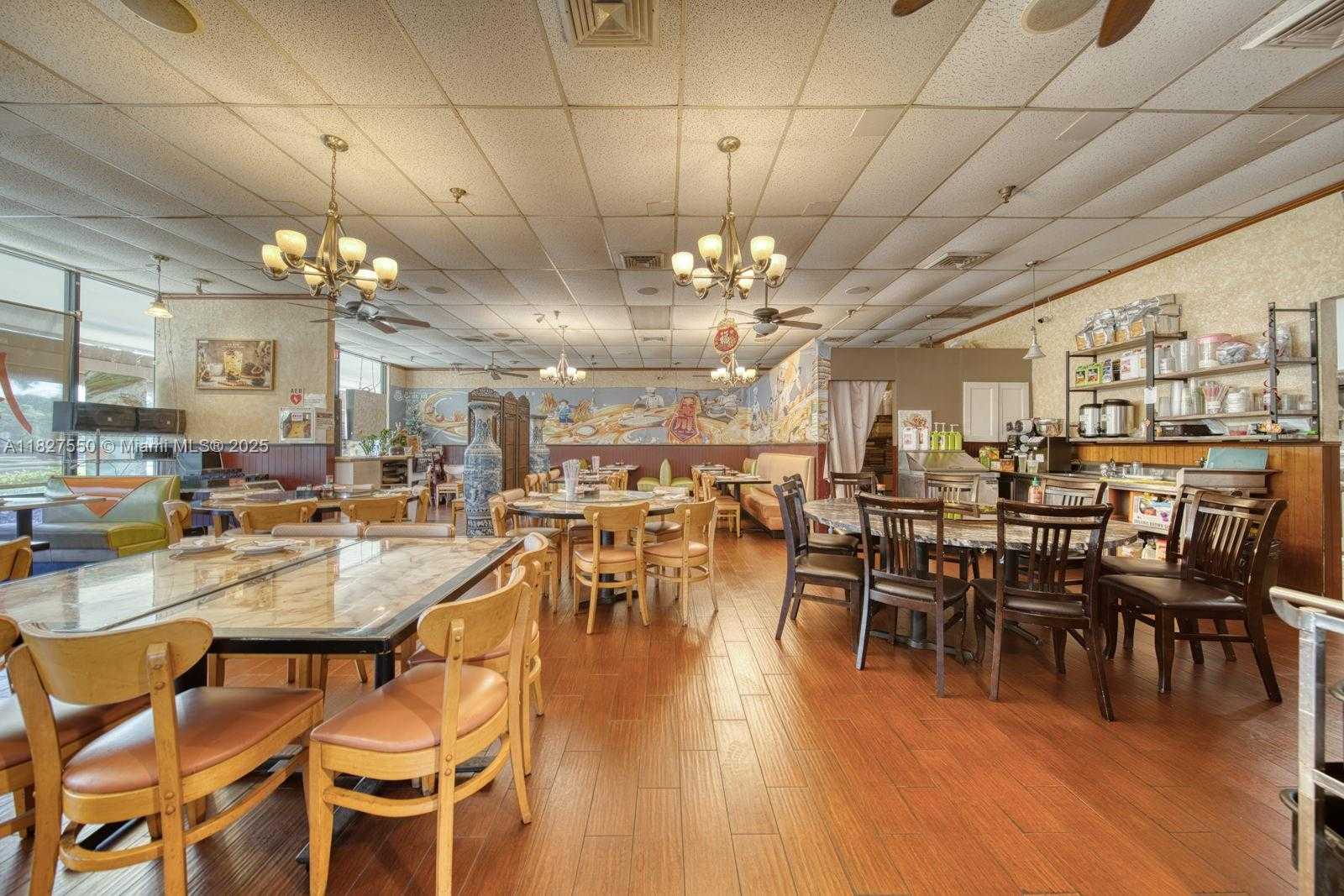Small Image of RESTAURANT FOR SALE IN SUNRISE, Sunrise Number 7