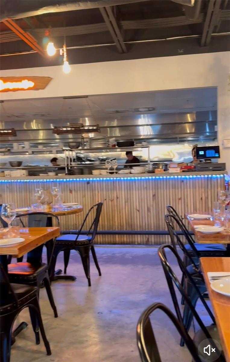 Small Image of 7755 WEST 4TH AVE, Hialeah Number 6