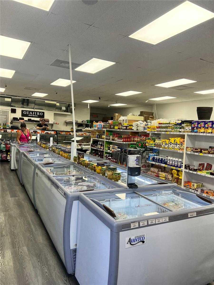 Small Image of WEST 76TH ST, Hialeah Number 3