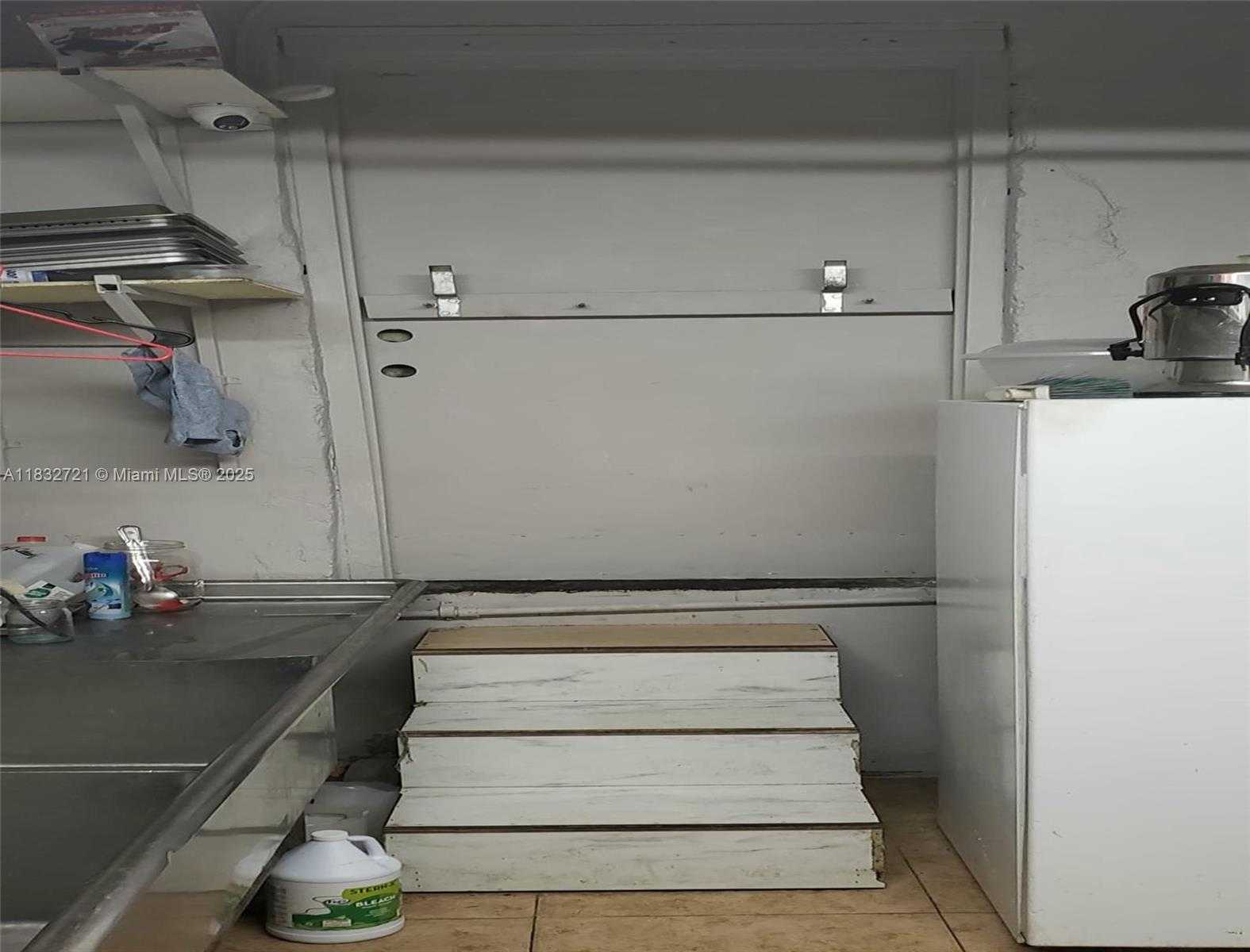 Small Image of 153 W 21ST ST, Hialeah Number 24