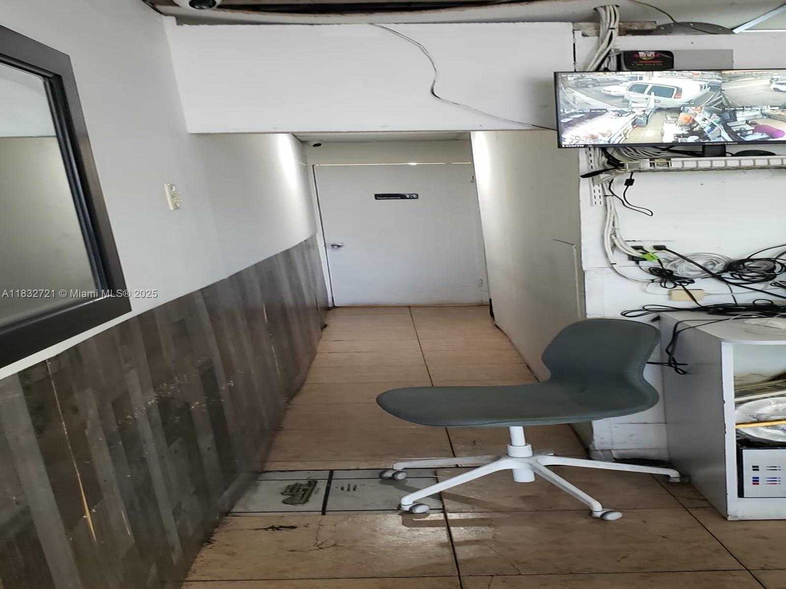 Small Image of 153 W 21ST ST, Hialeah Number 29