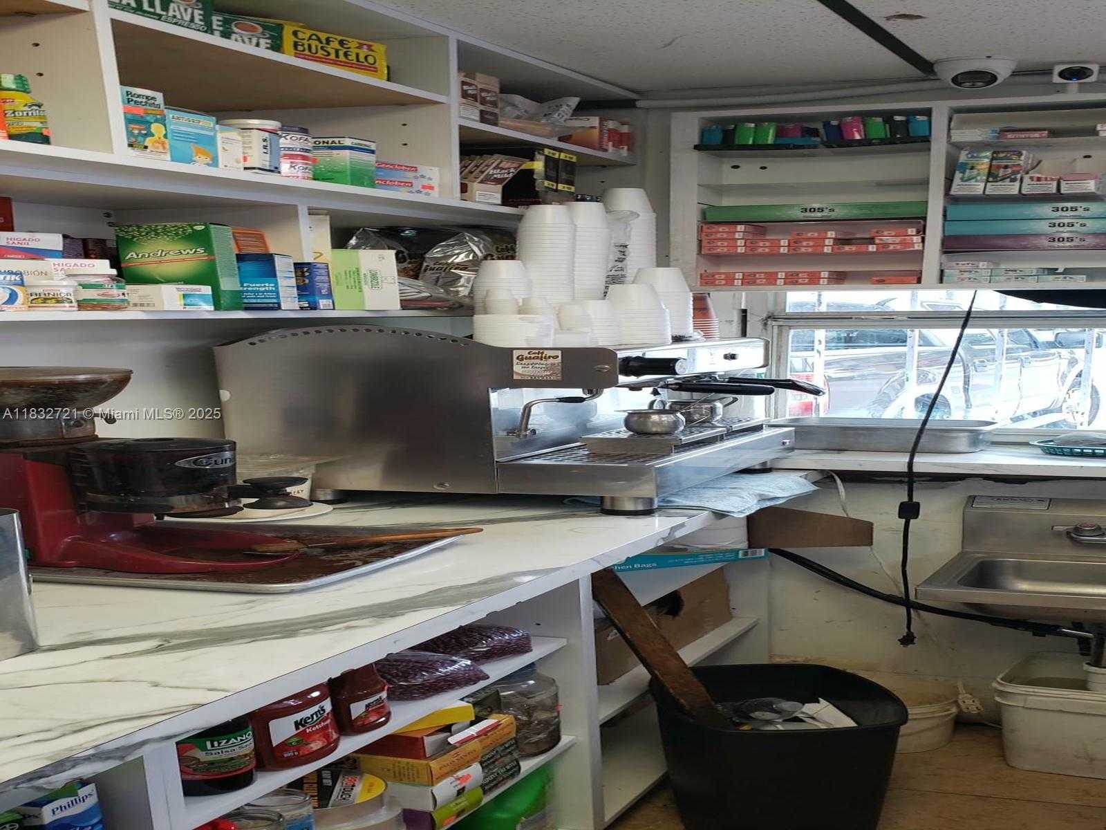 Small Image of 153 W 21ST ST, Hialeah Number 37