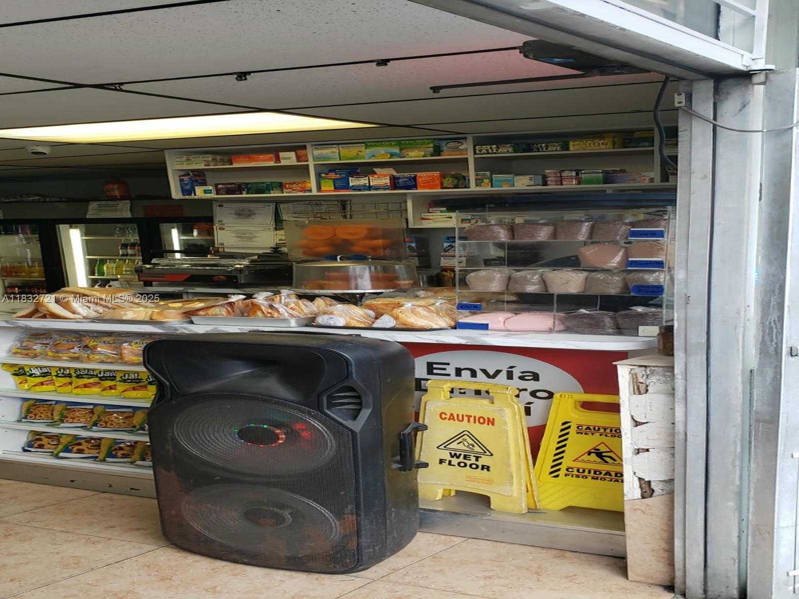 Small Image of 153 W 21ST ST, Hialeah Number 6