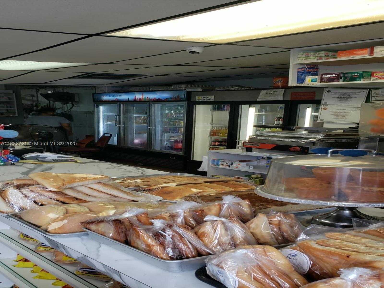 Small Image of 153 W 21ST ST, Hialeah Number 9