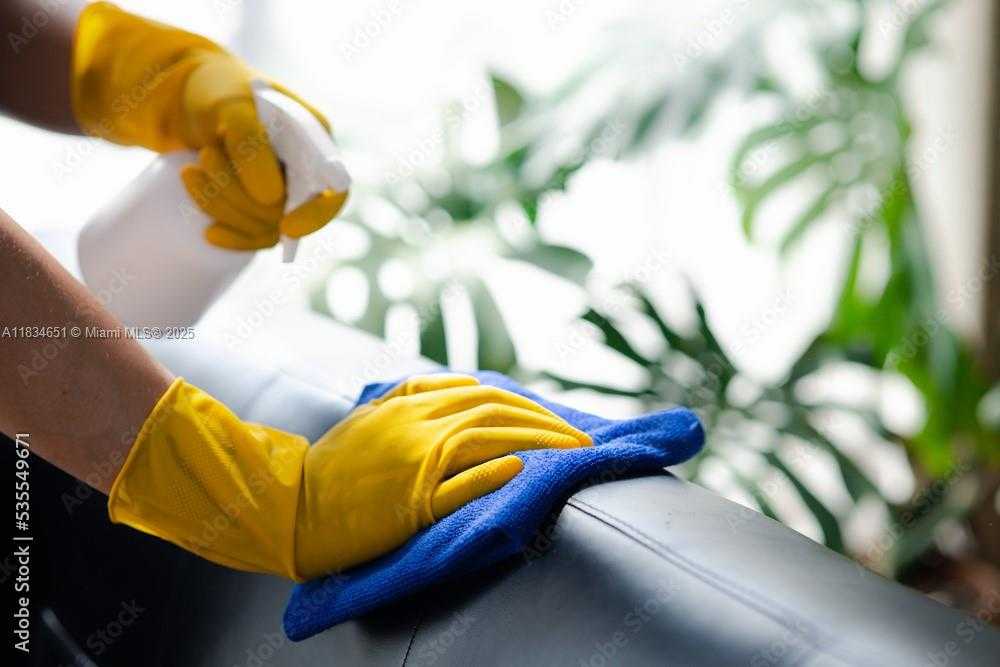 Small Image of 412 RAINBOW SPRINGS TER, Royal Palm Beach Number 3