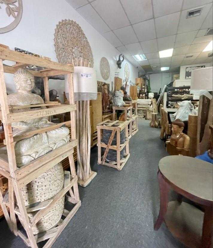 Small Image of Miami Number 2