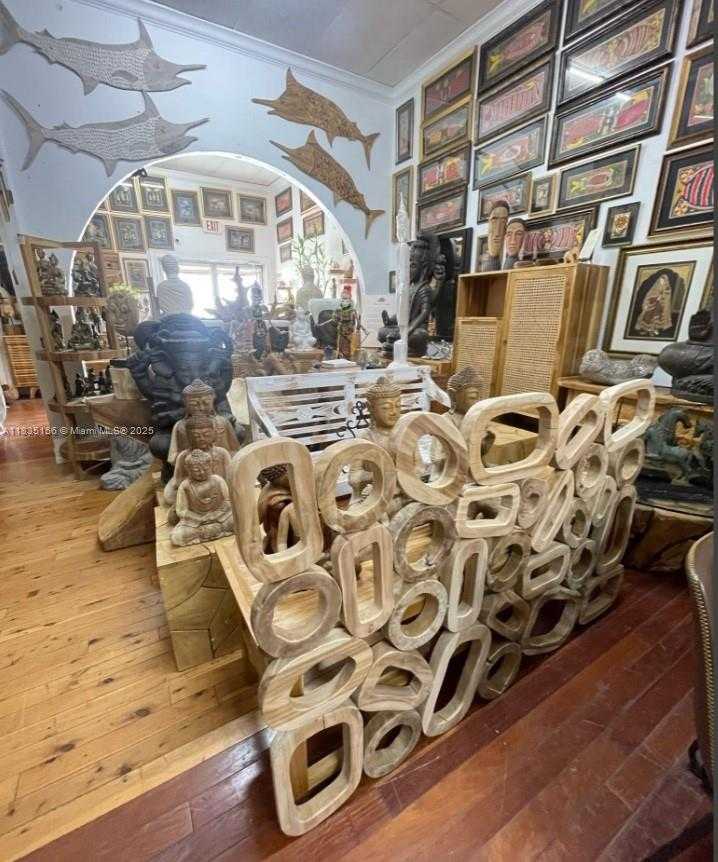 Small Image of Miami Number 6