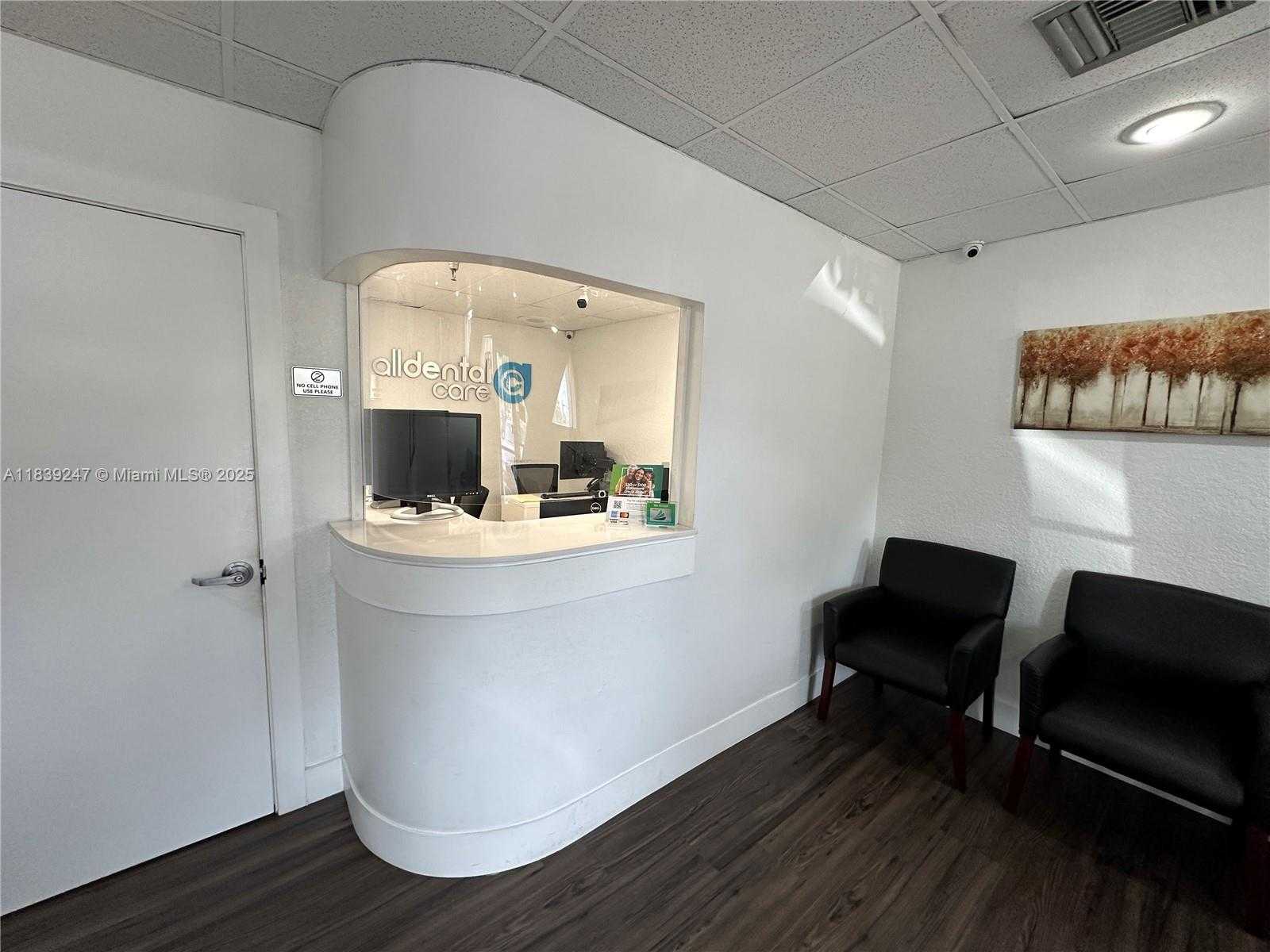 Small Image of 8278 SUNSET STRIP, Sunrise Number 2