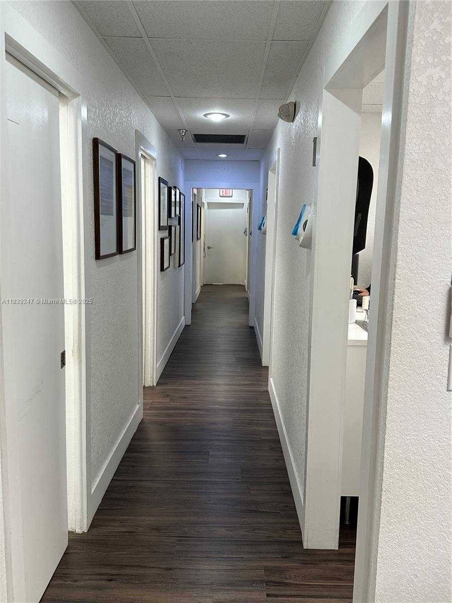 Small Image of 8278 SUNSET STRIP, Sunrise Number 5