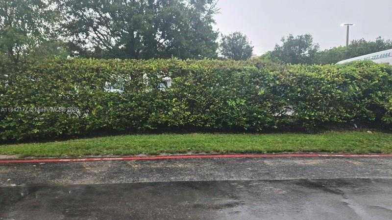 Small Image of 8275 WEST BROWARD BLVD, Plantation Number 24