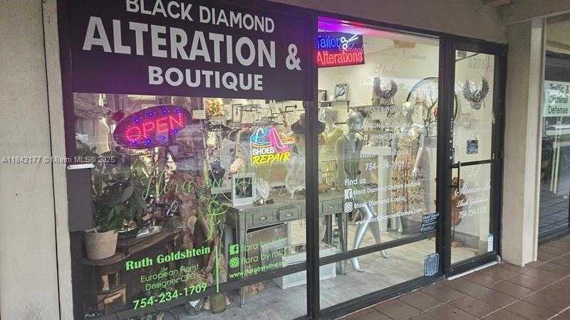 Small Image of 8275 WEST BROWARD BLVD, Plantation Number 7