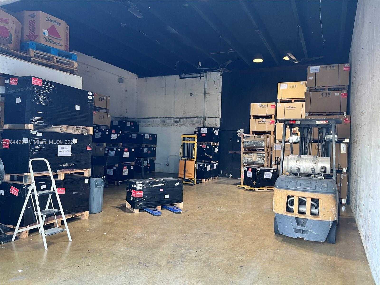Small Image of 12572 NORTH EAST 14TH AVE, North Miami Number 10