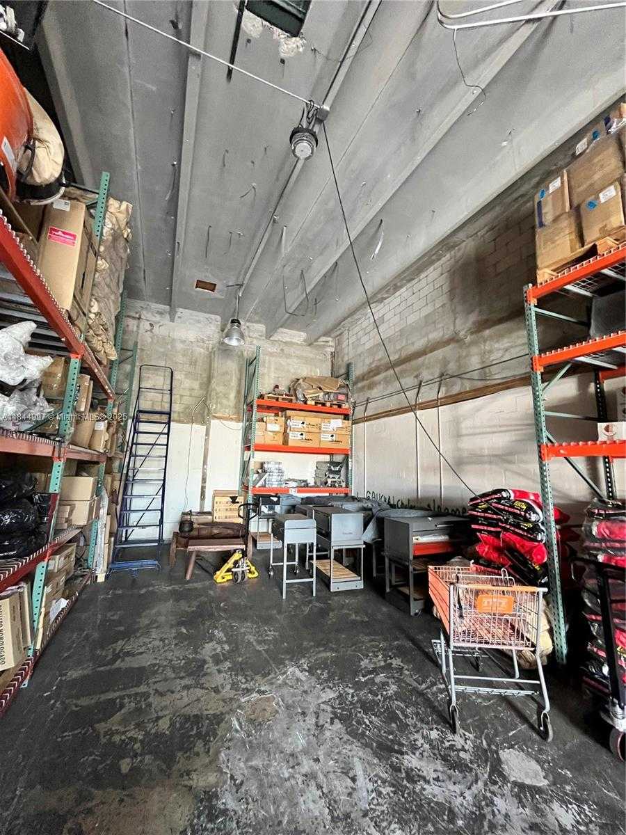 Small Image of 12572 NORTH EAST 14TH AVE, North Miami Number 12