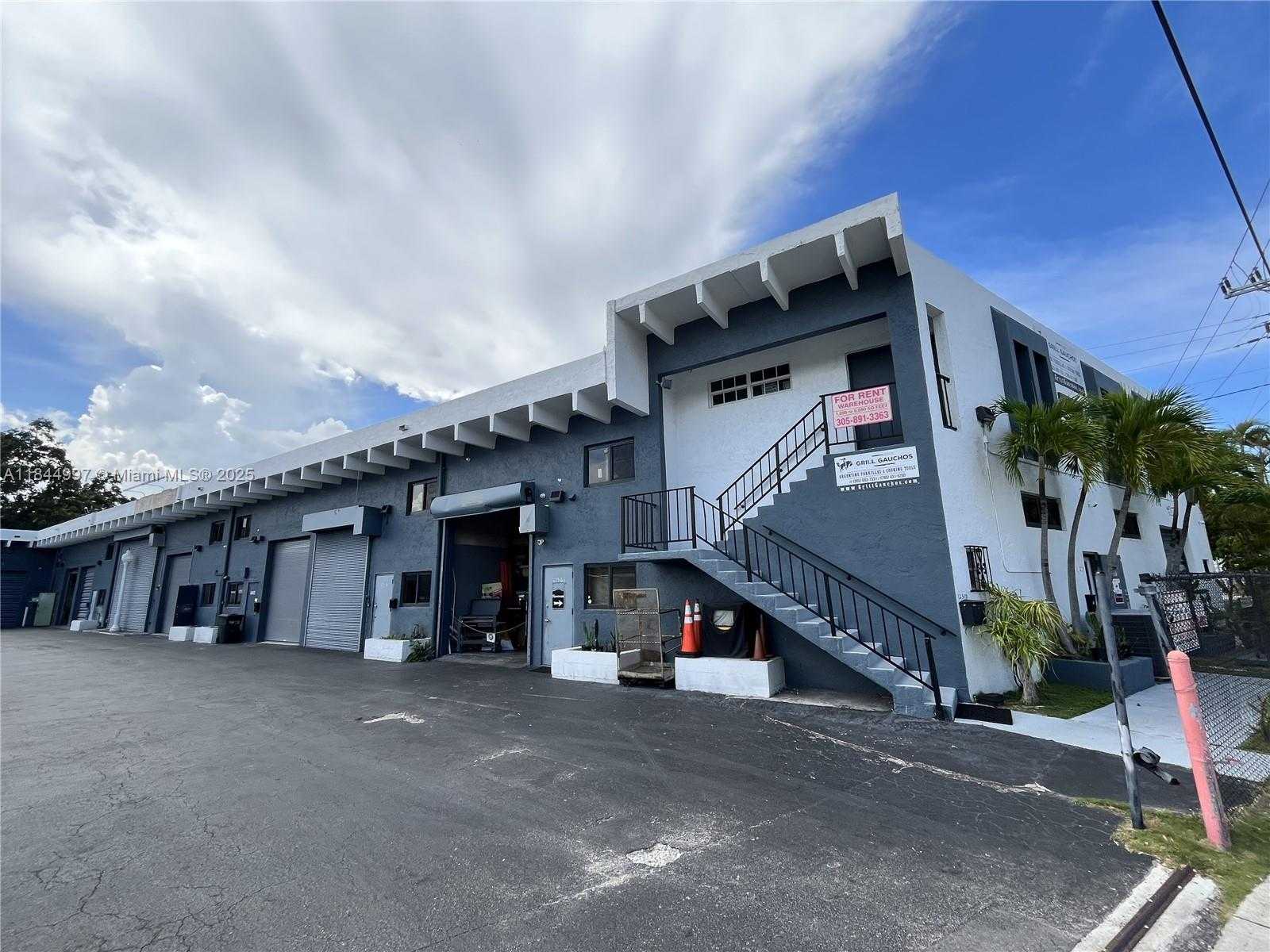 Small Image of 12572 NORTH EAST 14TH AVE, North Miami Number 2