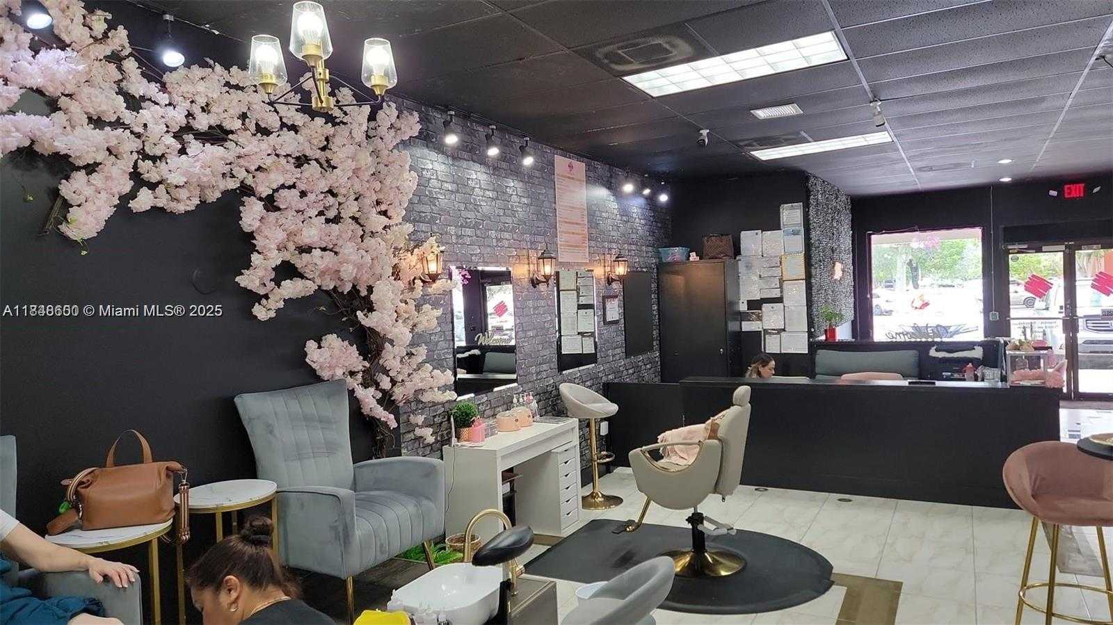 Small Image of 5220 COCONUT CREEK PKWY, Margate Number 9