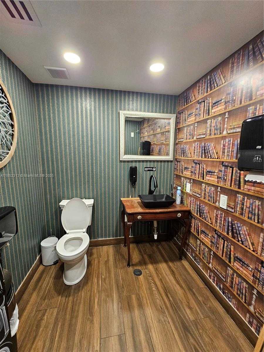 Small Image of 2995 NE 163RD ST, North Miami Beach Number 6