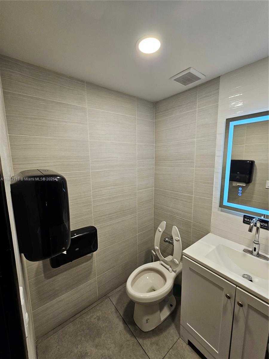 Small Image of 2995 NE 163RD ST, North Miami Beach Number 7