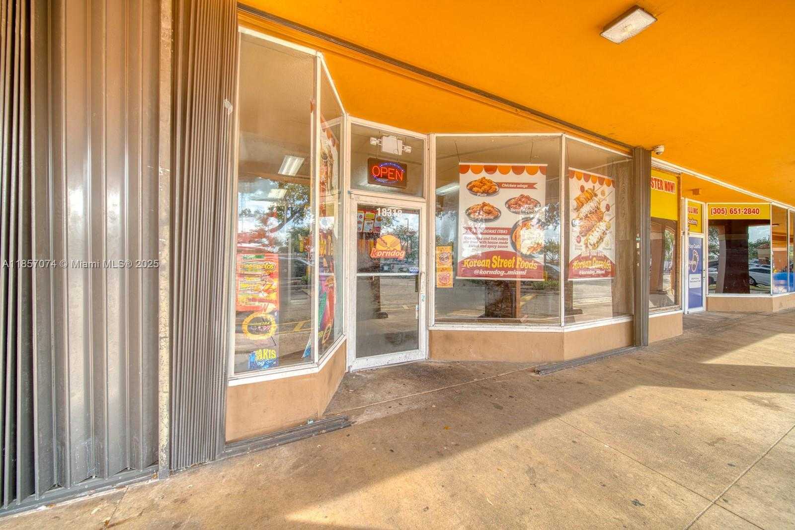 Small Image of Miami Gardens Number 10